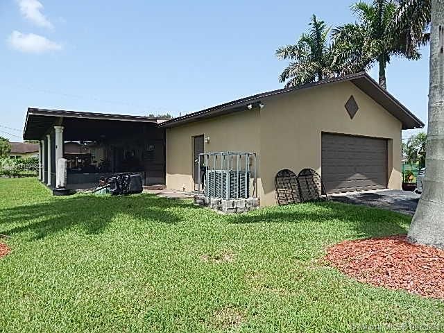 Recently Sold: $575,000 (3 beds, 2 baths, 1716 Square Feet)