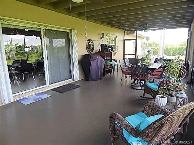 Recently Sold: $575,000 (3 beds, 2 baths, 1716 Square Feet)