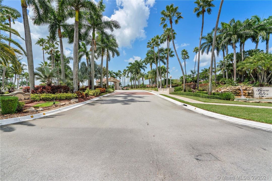 Recently Sold: $789,000 (4 beds, 3 baths, 2660 Square Feet)