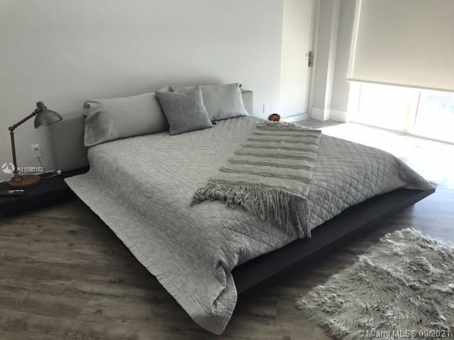 Recently Rented: $7,500 (3 beds, 3 baths, 2196 Square Feet)