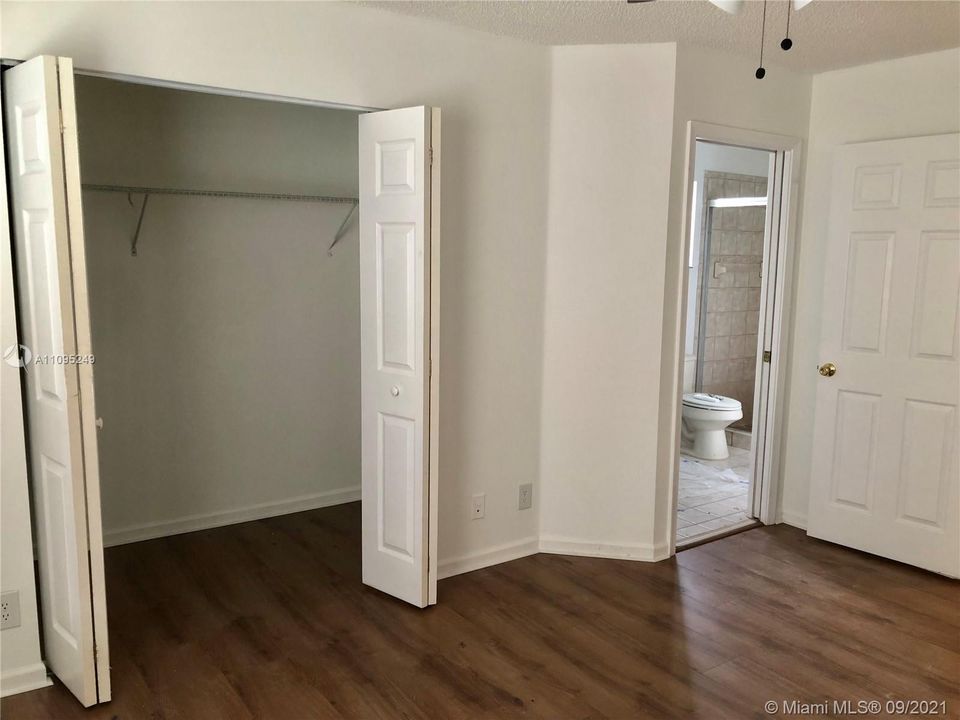 Recently Rented: $1,800 (2 beds, 2 baths, 1104 Square Feet)