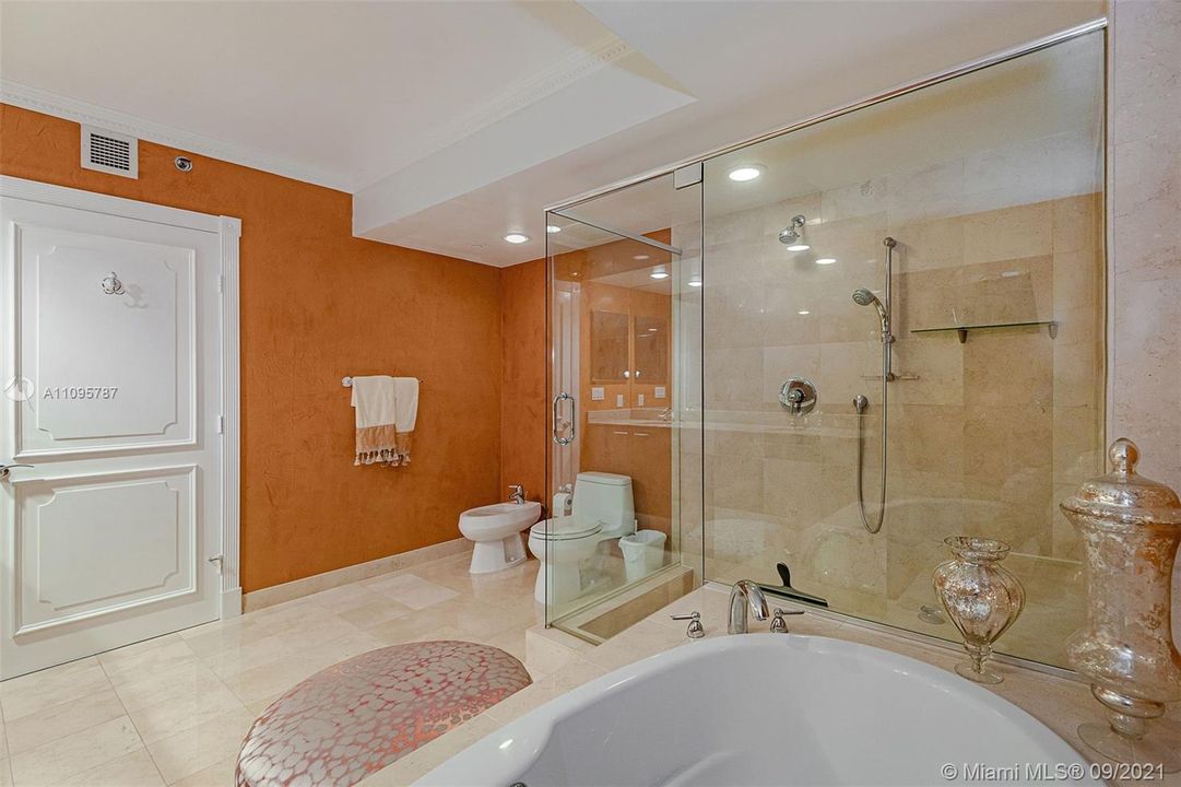 Недавно продано: $1,649,000 (3 спален, 3 ванн, 2078 Квадратных фут)