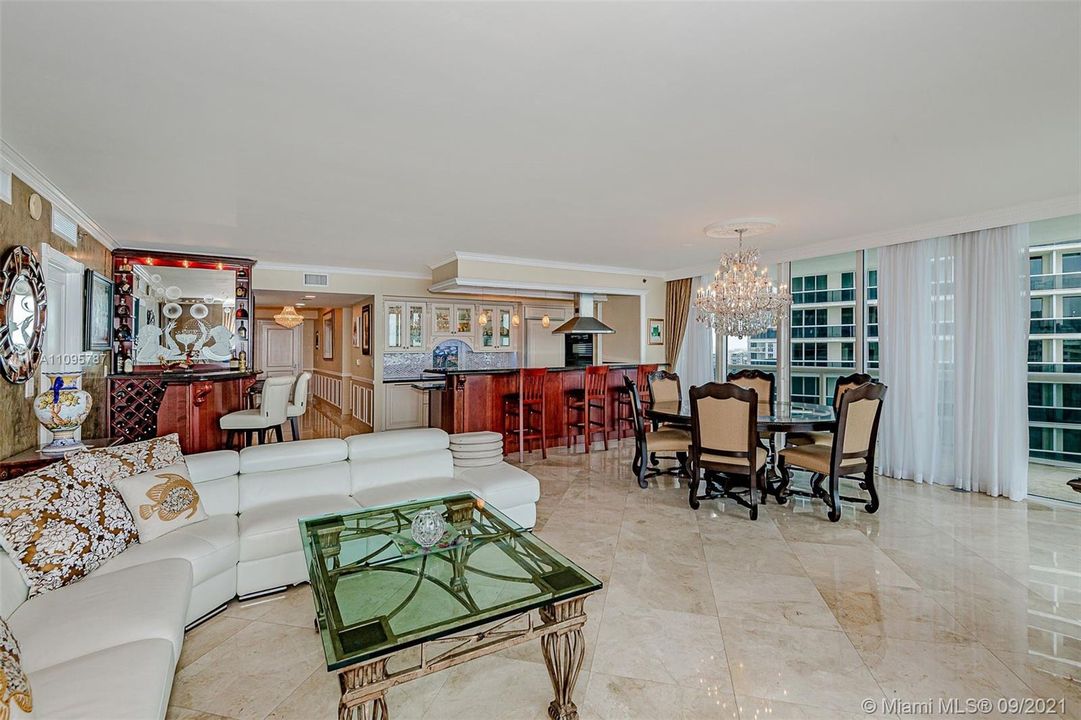 Recently Sold: $1,649,000 (3 beds, 3 baths, 2078 Square Feet)