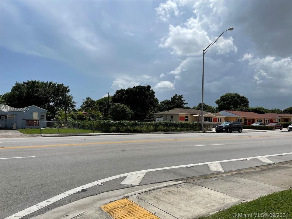 Vendido Recientemente: $325,900 (0.21 acres)