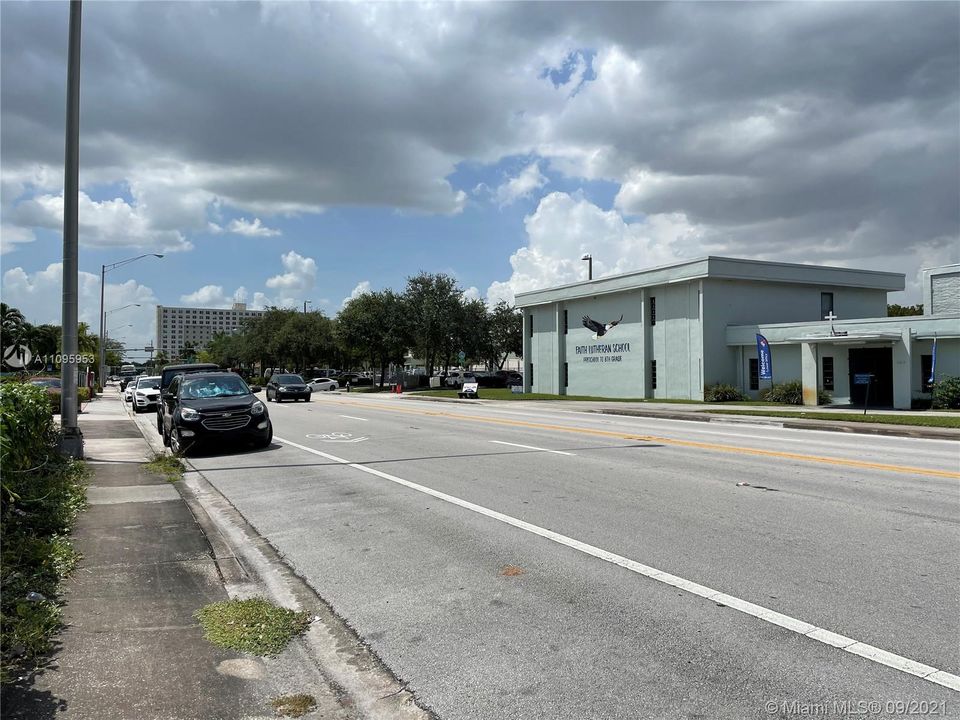 Vendido Recientemente: $325,900 (0.21 acres)