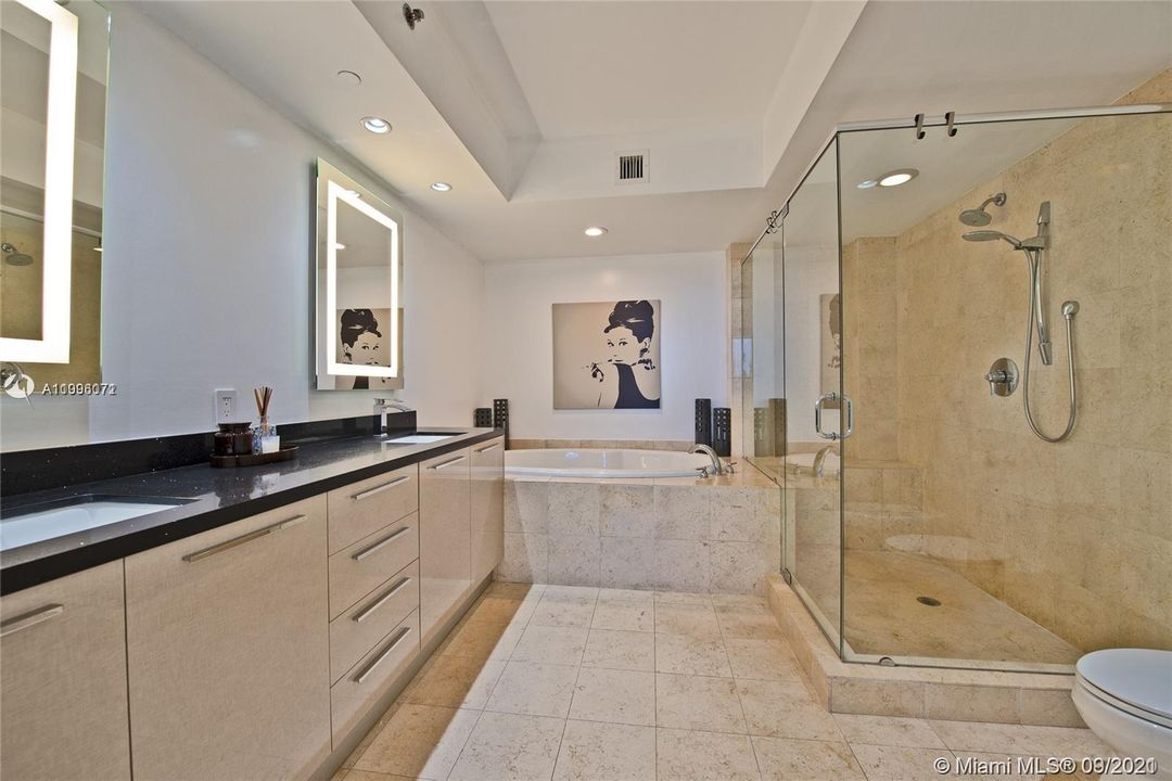 最近租的: $6,500 (2 贝兹, 3 浴室, 1675 平方英尺)