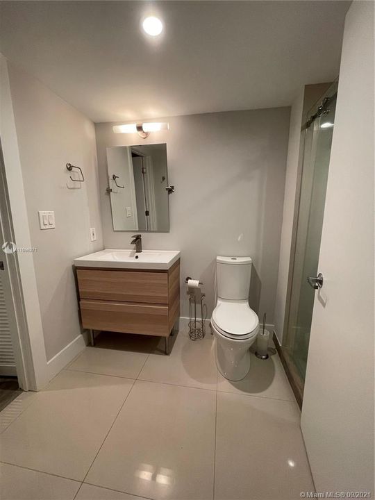 Recently Sold: $1,200,000 (2 beds, 2 baths, 1130 Square Feet)