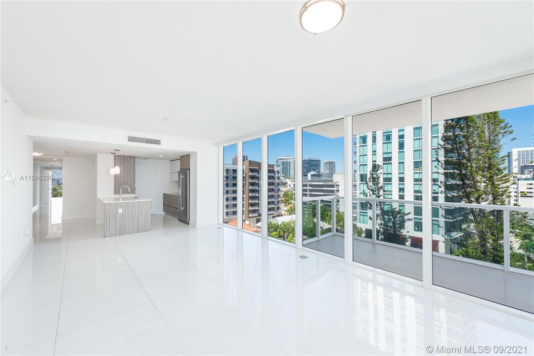 最近租的: $3,750 (3 贝兹, 2 浴室, 1547 平方英尺)