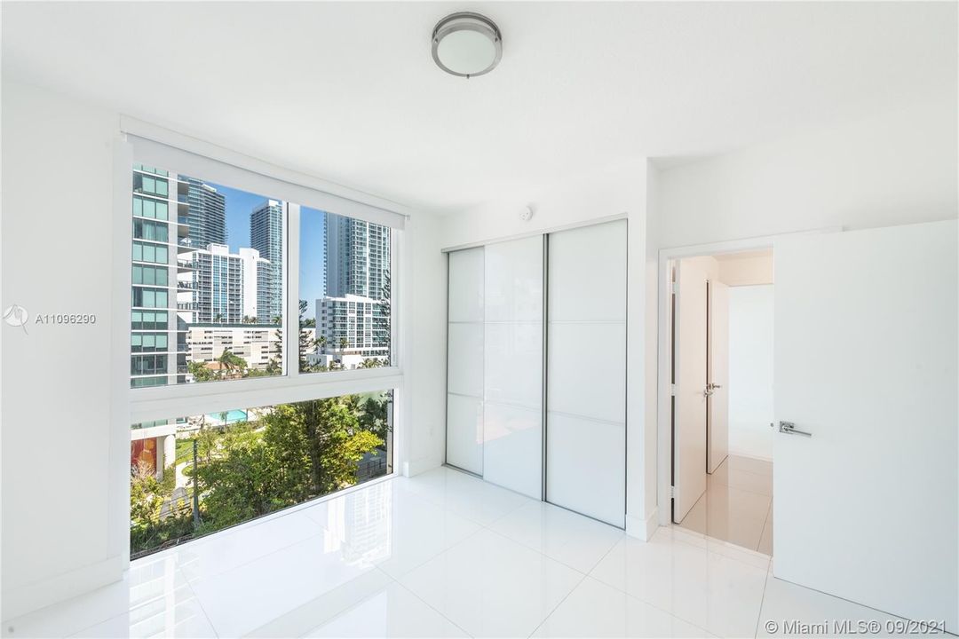 最近租的: $3,750 (3 贝兹, 2 浴室, 1547 平方英尺)