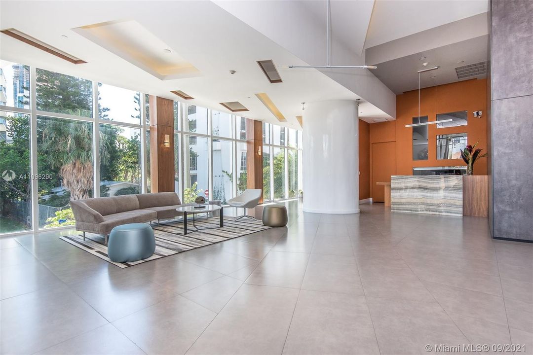 最近租的: $3,750 (3 贝兹, 2 浴室, 1547 平方英尺)