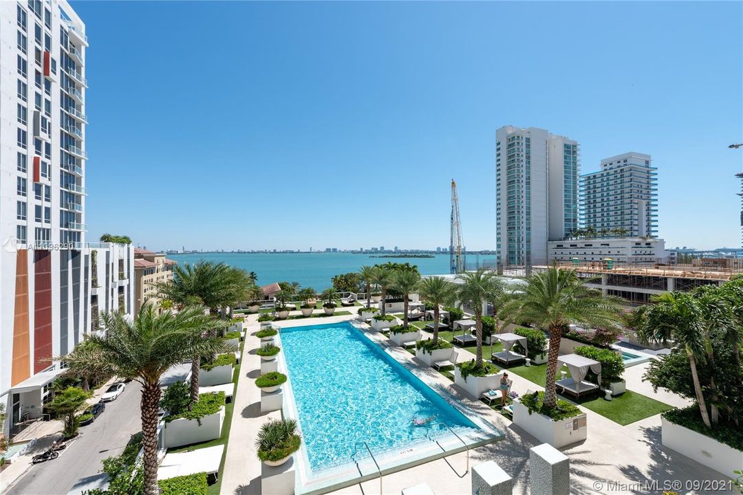 最近租的: $3,750 (3 贝兹, 2 浴室, 1547 平方英尺)