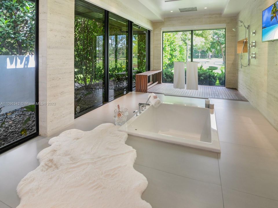 Недавно продано: $4,395,000 (5 спален, 4 ванн, 6391 Квадратных фут)