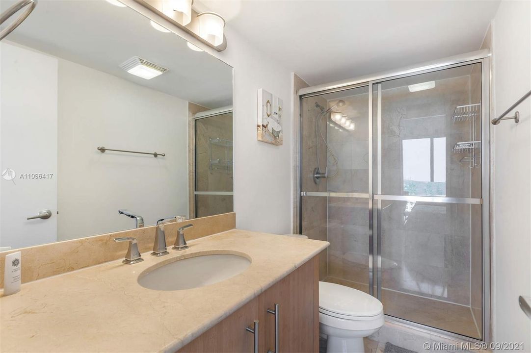 Недавно арендовано: $5,250 (2 спален, 2 ванн, 1056 Квадратных фут)