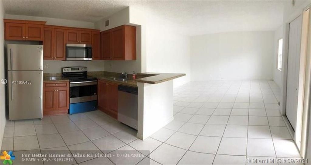 Recently Rented: $1,490 (2 beds, 2 baths, 835 Square Feet)