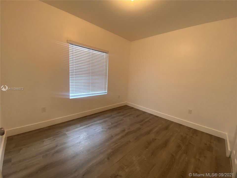 最近租的: $3,300 (5 贝兹, 2 浴室, 1748 平方英尺)