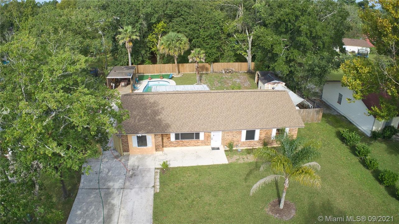 Recently Sold: $325,000 (4 beds, 2 baths, 1503 Square Feet)