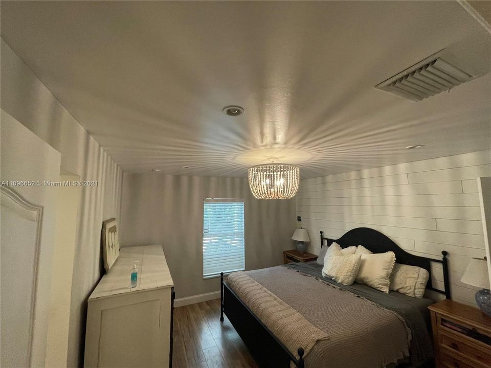 Recently Sold: $359,900 (3 beds, 2 baths, 1418 Square Feet)