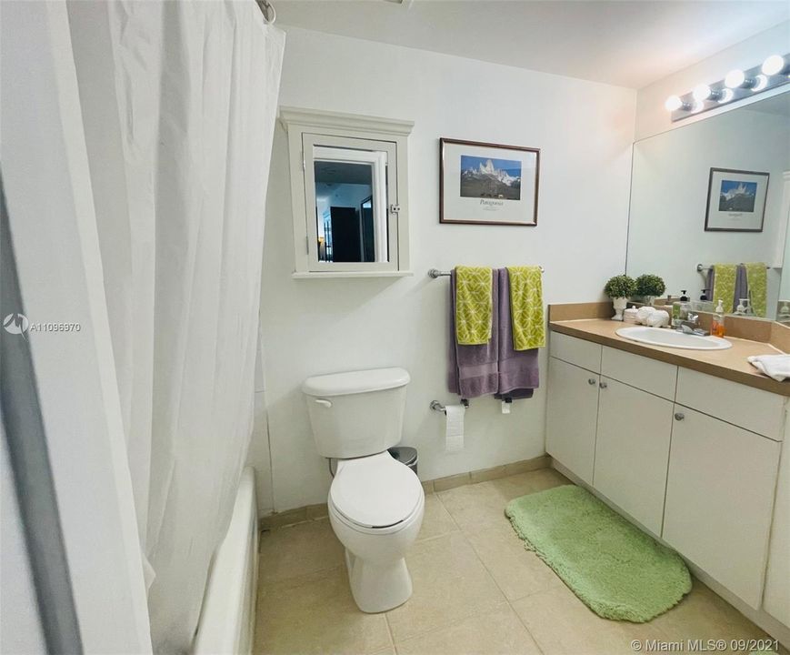 Недавно арендовано: $3,200 (2 спален, 2 ванн, 1149 Квадратных фут)