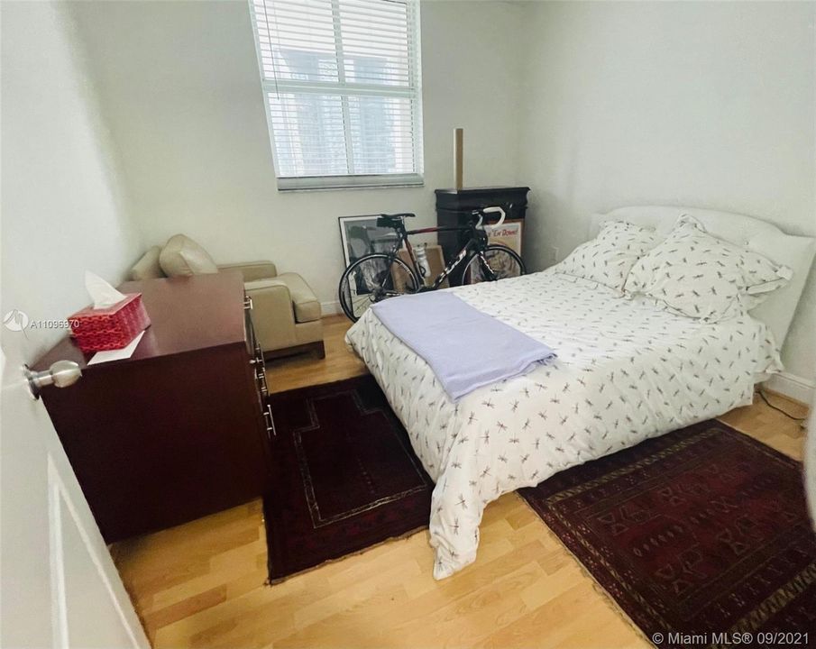Recently Rented: $3,200 (2 beds, 2 baths, 1149 Square Feet)