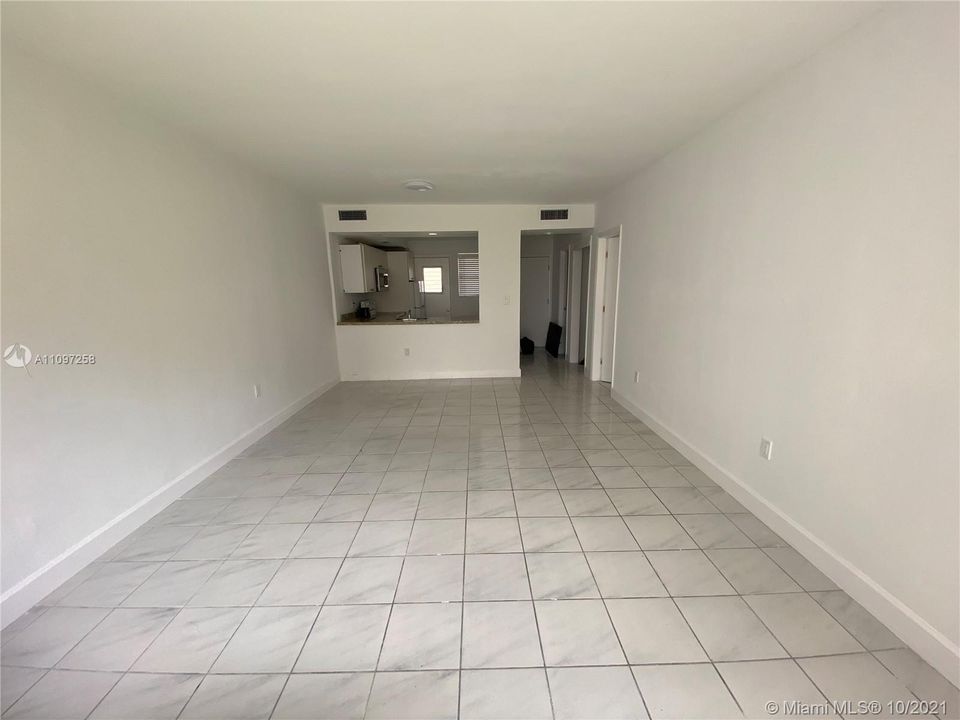 Recently Sold: $219,000 (1 beds, 1 baths, 800 Square Feet)
