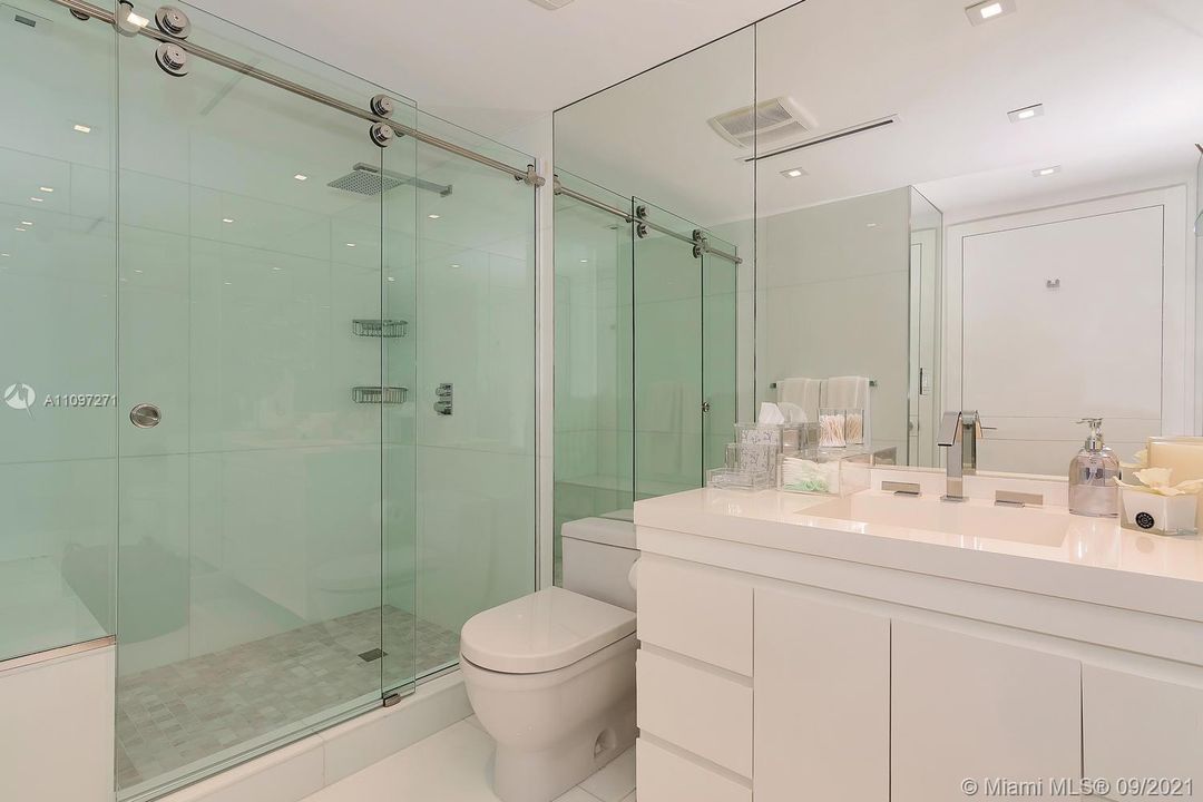 Недавно арендовано: $15,900 (3 спален, 3 ванн, 2540 Квадратных фут)
