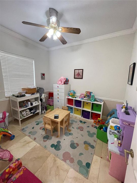CHILDRENS PLAY ROOM