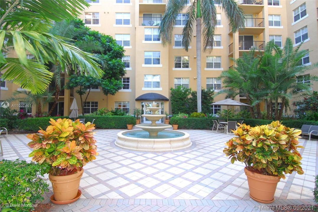 Recently Rented: $1,800 (1 beds, 1 baths, 662 Square Feet)