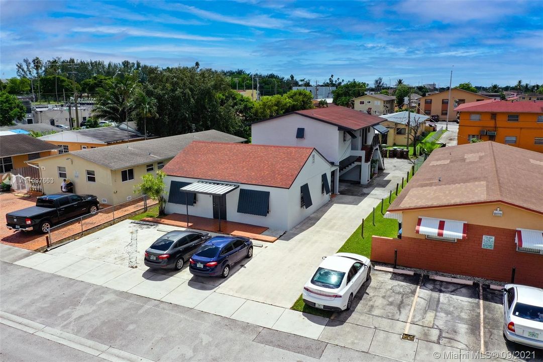 Areal View of 4-Plex and Front Parking for 4 Cars