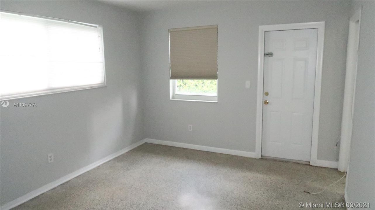 最近租的: $2,700 (3 贝兹, 2 浴室, 1200 平方英尺)