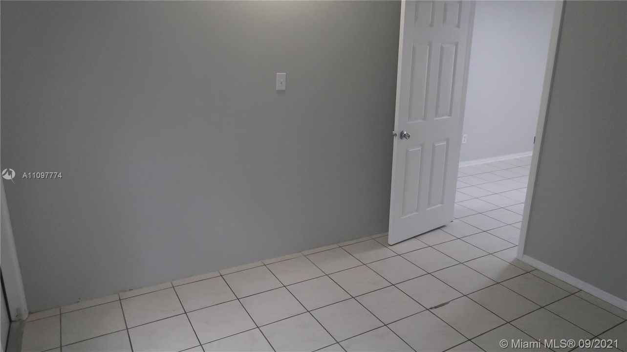 最近租的: $2,700 (3 贝兹, 2 浴室, 1200 平方英尺)