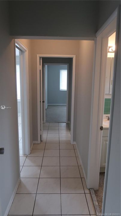 最近租的: $2,700 (3 贝兹, 2 浴室, 1200 平方英尺)