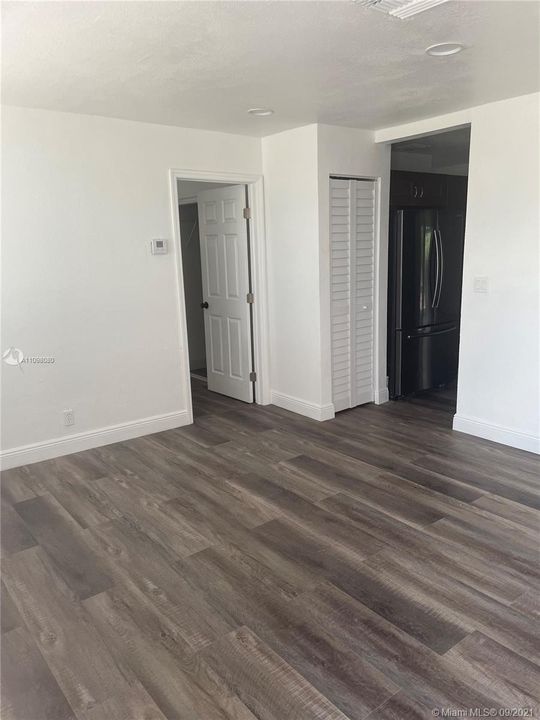 最近租的: $2,100 (3 贝兹, 2 浴室, 0 平方英尺)