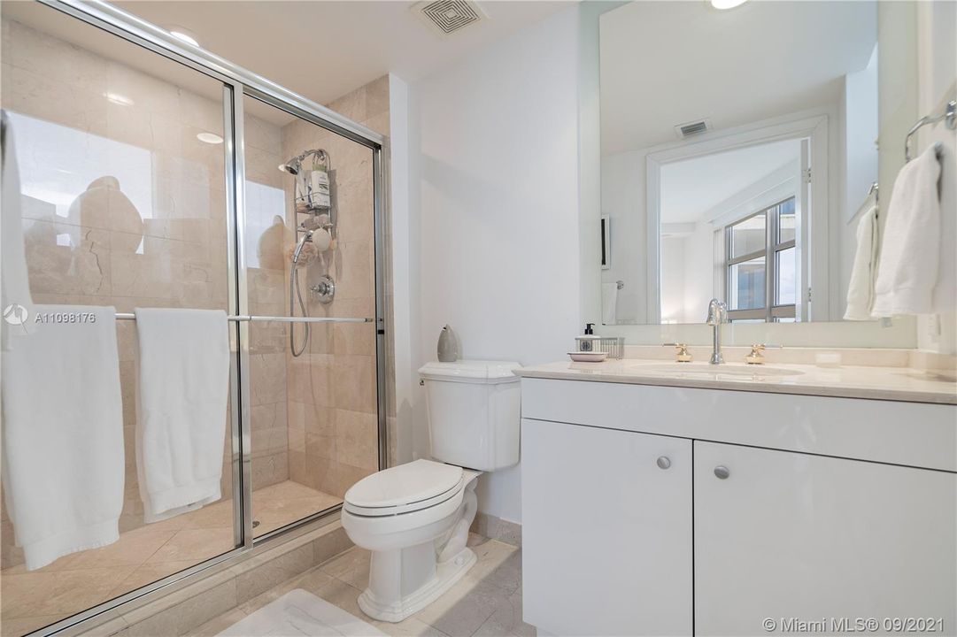 Recently Sold: $1,495,000 (3 beds, 3 baths, 2150 Square Feet)