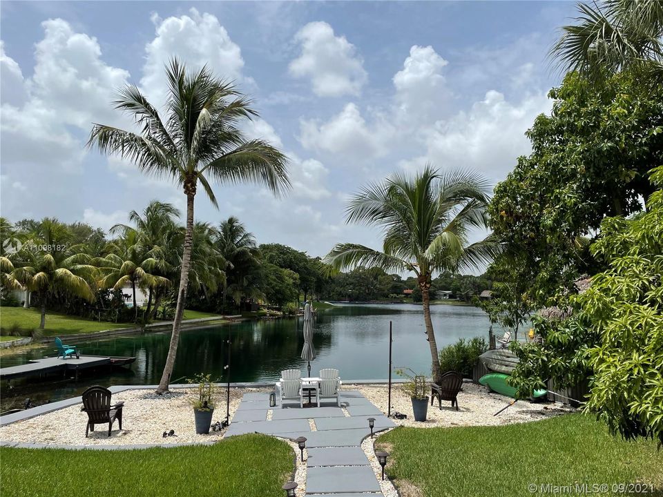 Recently Sold: $855,000 (4 beds, 3 baths, 2697 Square Feet)