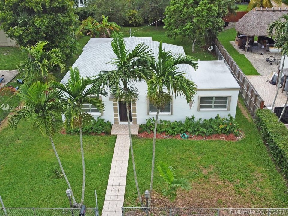 Recently Sold: $499,999 (4 beds, 2 baths, 1357 Square Feet)