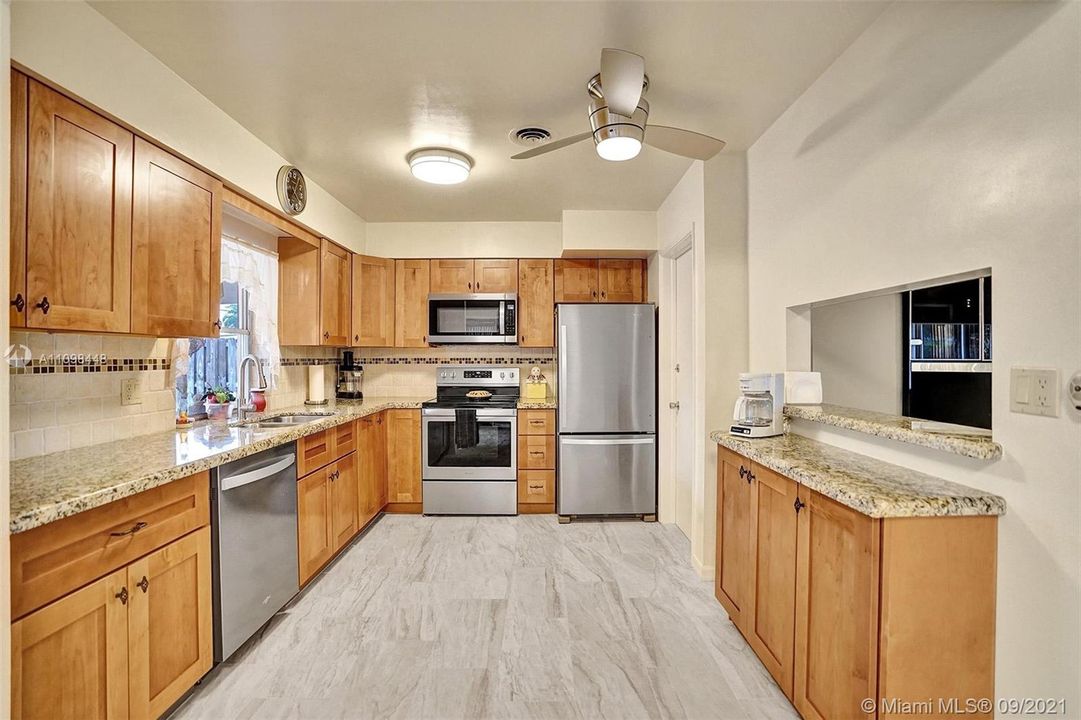 Recently Sold: $500,000 (3 beds, 2 baths, 1229 Square Feet)