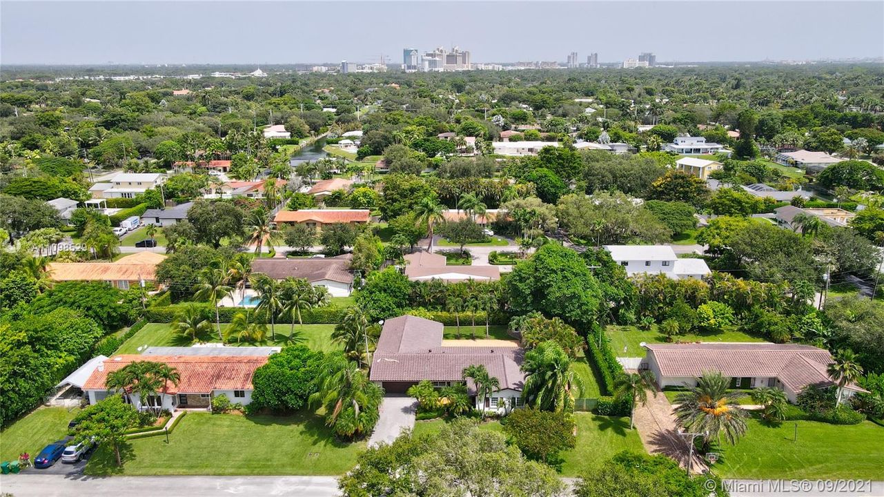Recently Sold: $1,550,000 (4 beds, 3 baths, 2227 Square Feet)