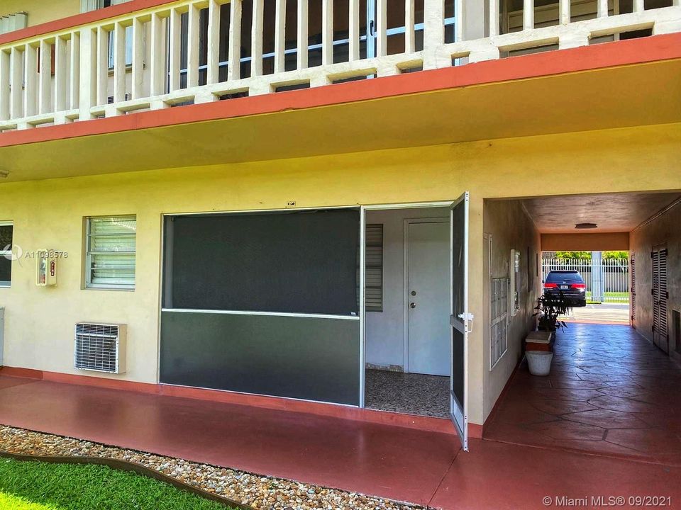 Recently Sold: $125,000 (1 beds, 1 baths, 720 Square Feet)