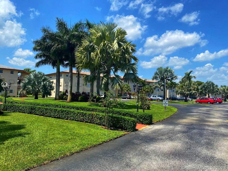 Recently Sold: $125,000 (1 beds, 1 baths, 720 Square Feet)