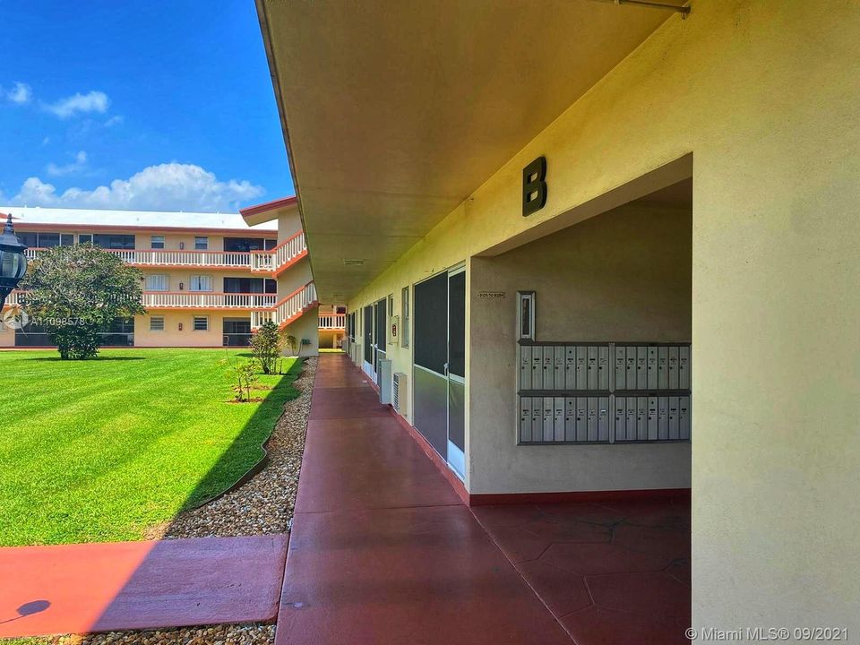 Recently Sold: $125,000 (1 beds, 1 baths, 720 Square Feet)