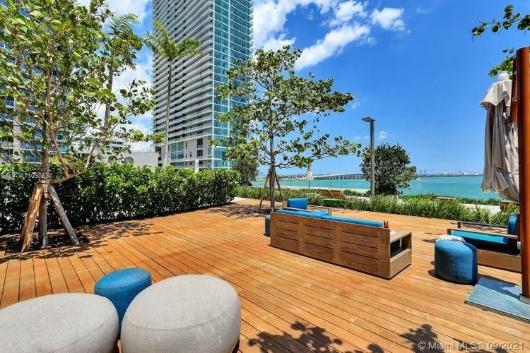 Recently Sold: $799,000 (2 beds, 3 baths, 1301 Square Feet)
