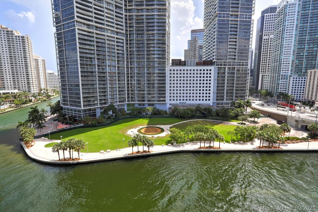 Recently Sold: $1,100,000 (2 beds, 3 baths, 1489 Square Feet)