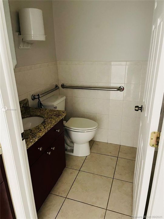 最近租的: $2,500 (0 贝兹, 0 浴室, 0 平方英尺)