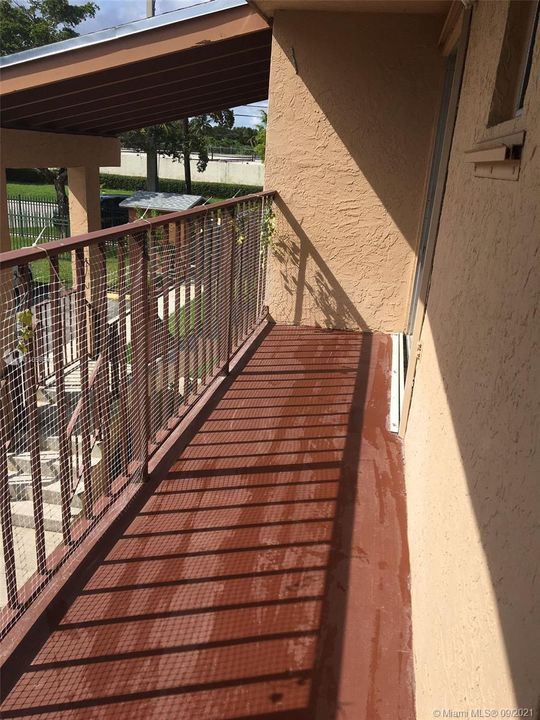 最近售出: $160,000 (2 贝兹, 2 浴室, 987 平方英尺)