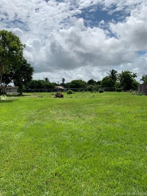 Vendido Recientemente: $75,000 (0.07 acres)