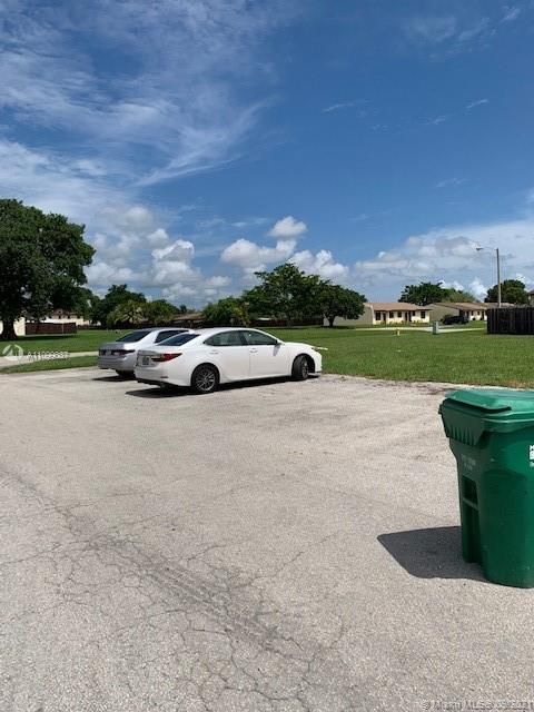 Vendido Recientemente: $75,000 (0.07 acres)