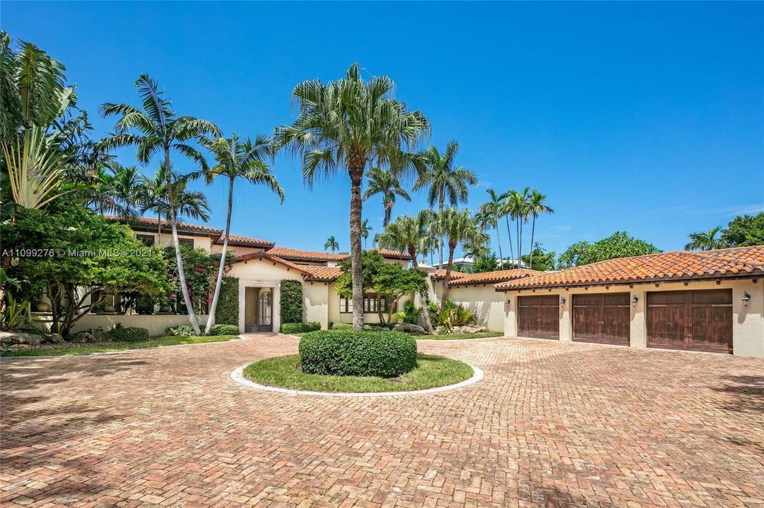 Recently Sold: $26,500,000 (6 beds, 7 baths, 7765 Square Feet)