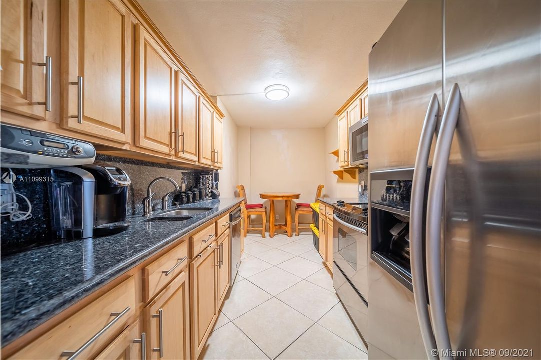Recently Sold: $149,900 (1 beds, 1 baths, 844 Square Feet)