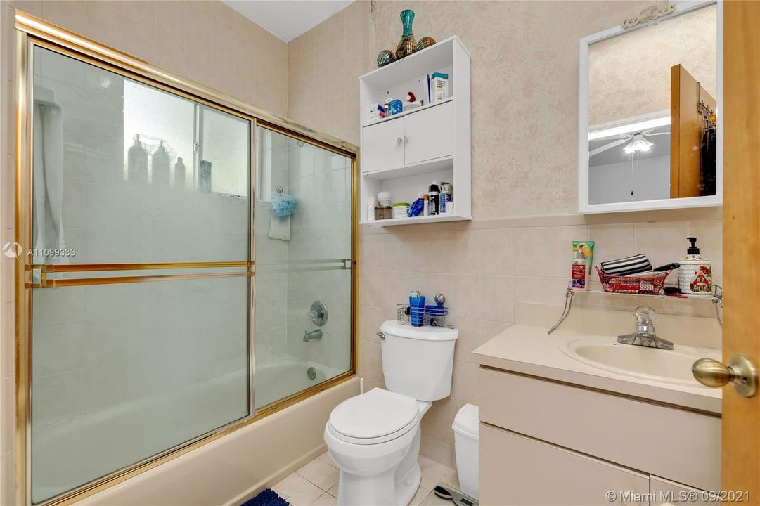 最近租的: $1,000 (0 贝兹, 1 浴室, 0 平方英尺)