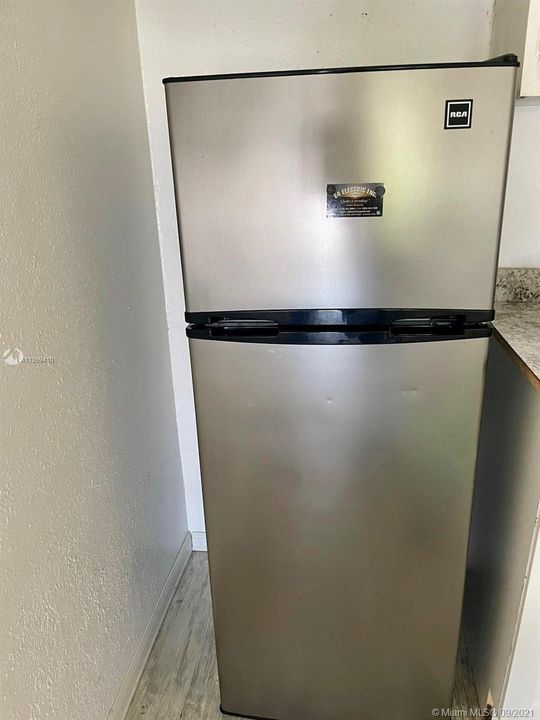 Recently Sold: $83,000 (1 beds, 1 baths, 550 Square Feet)